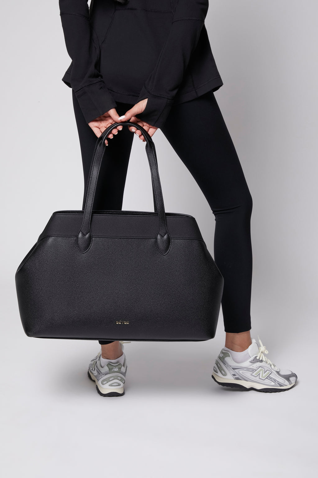 THE ALIGN TOTE IN MIDNIGHT BLACK