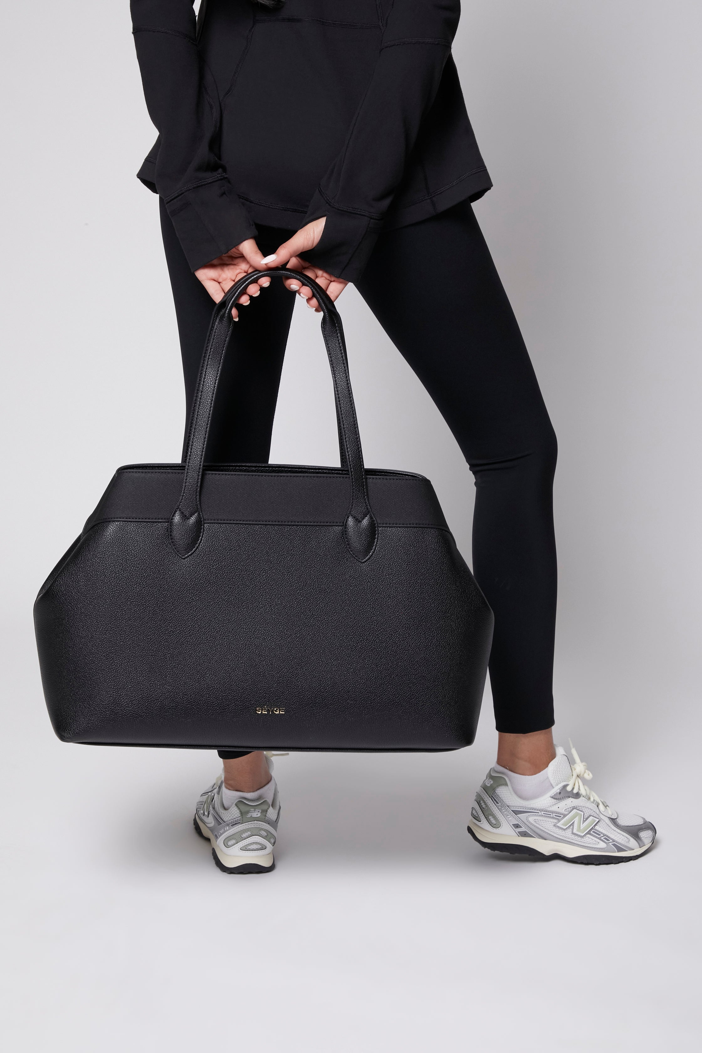 THE ALIGN TOTE IN MIDNIGHT BLACK