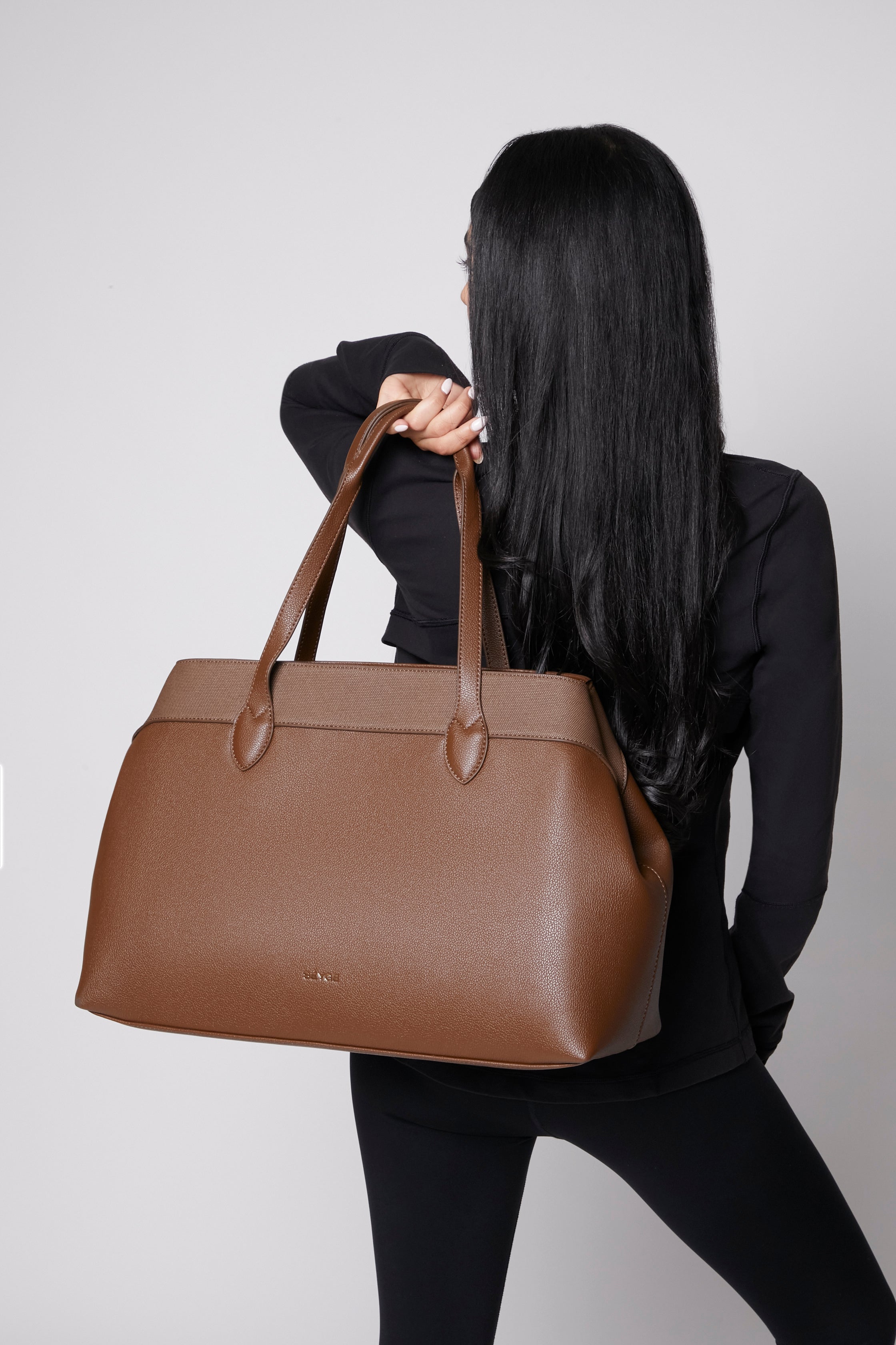 THE ALIGN TOTE IN MOCHA BROWN